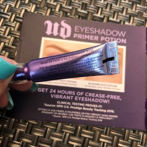 Urban Decay eyeshadow primer potion - Picture 2 of 6